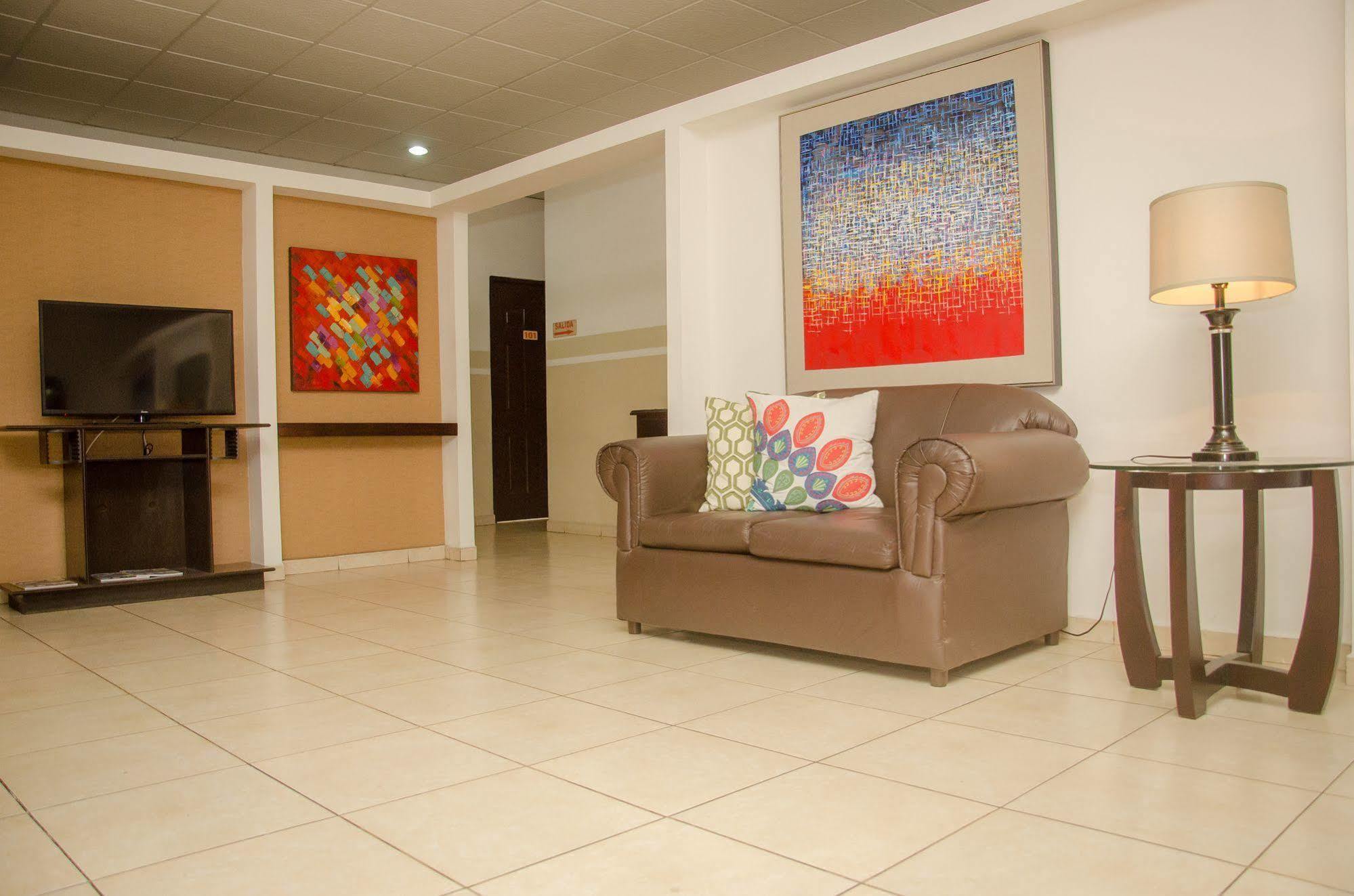 Hotel Residencial Cervantes ダビッド エクステリア 写真