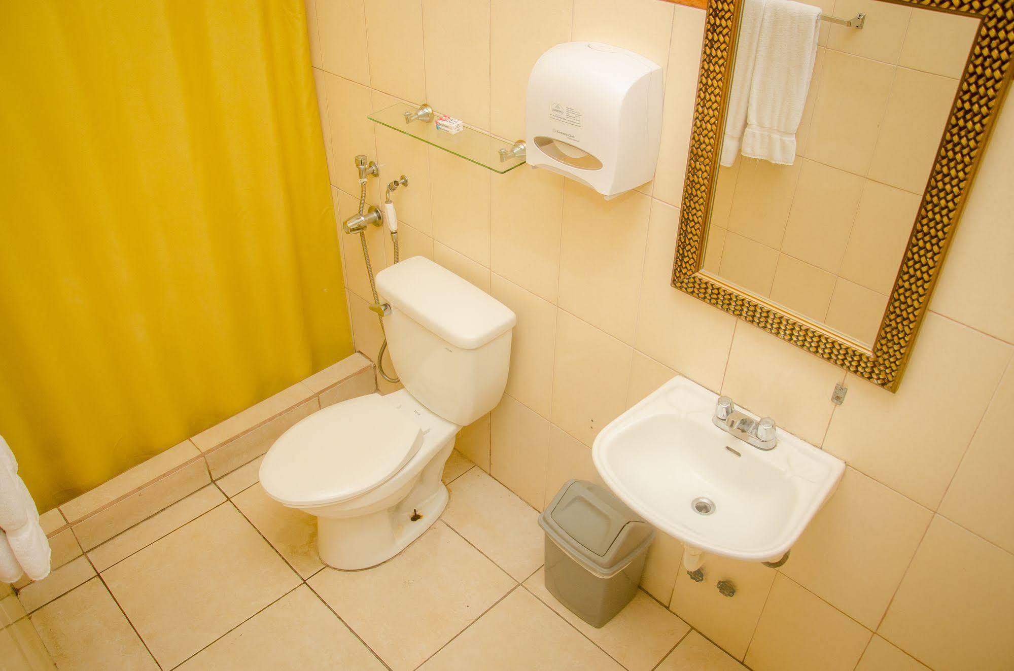 Hotel Residencial Cervantes ダビッド エクステリア 写真