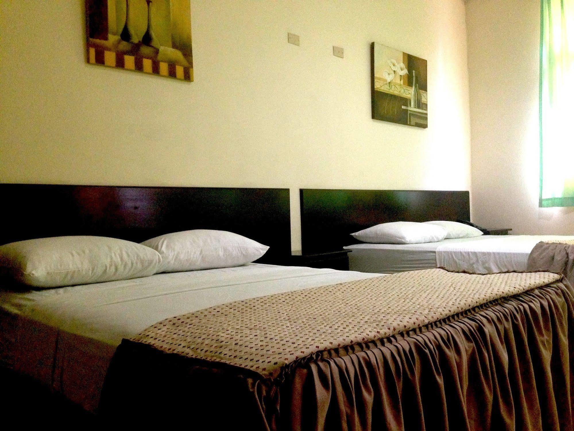 Hotel Residencial Cervantes ダビッド エクステリア 写真