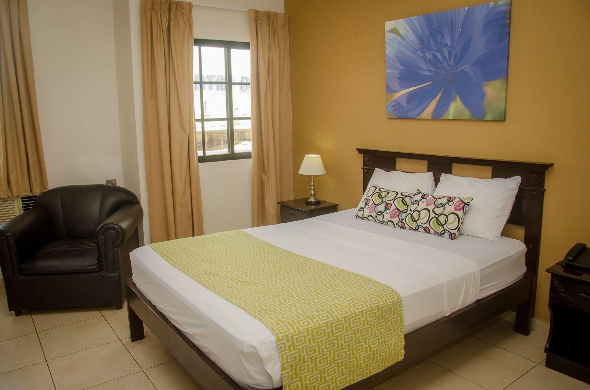 Hotel Residencial Cervantes ダビッド エクステリア 写真
