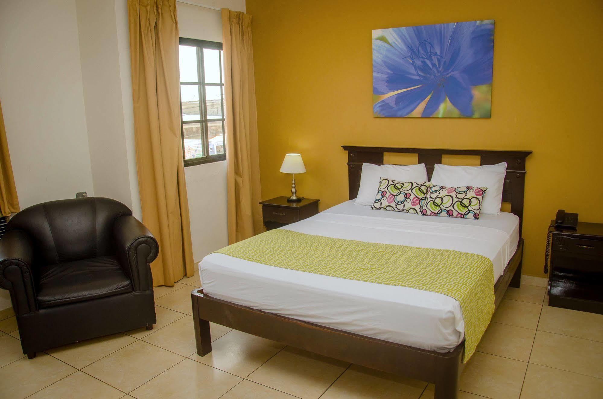Hotel Residencial Cervantes ダビッド エクステリア 写真